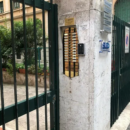 Dea Clodia Flat Appartement *