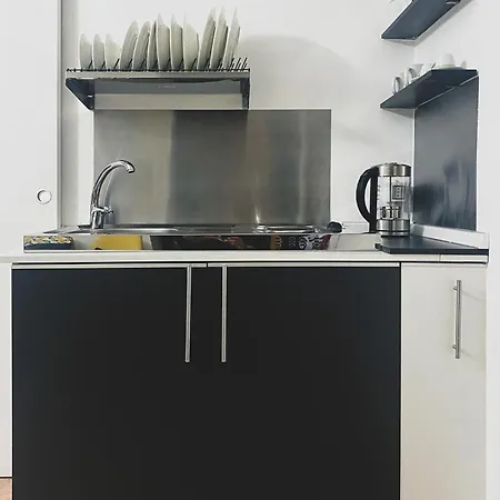 Dea Clodia Flat Apartman